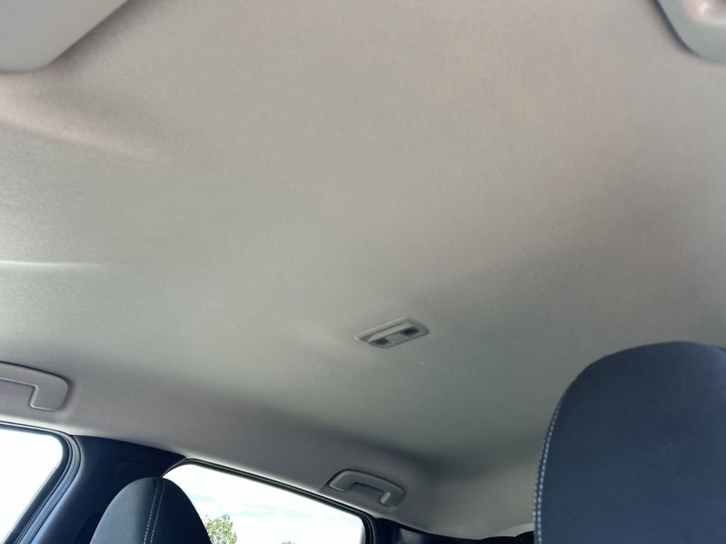 New 2026 Nissan Kicks SV w/ Charging Package image 18