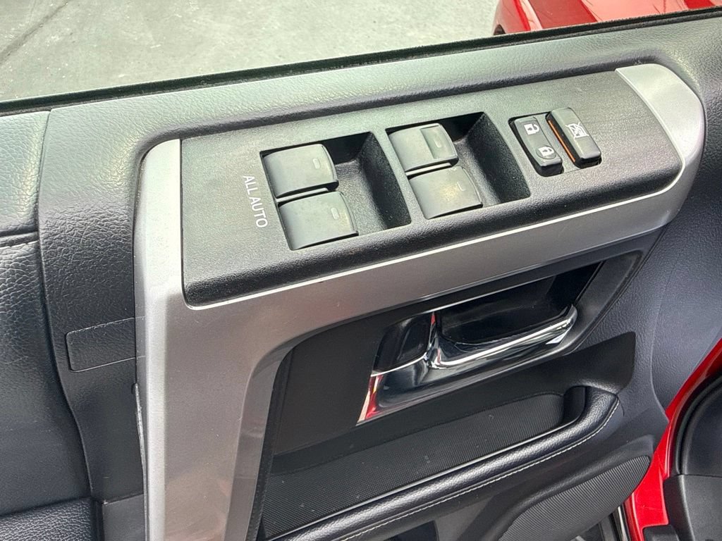 Used 2021 Toyota 4Runner SR5 AWD/4WD image 17