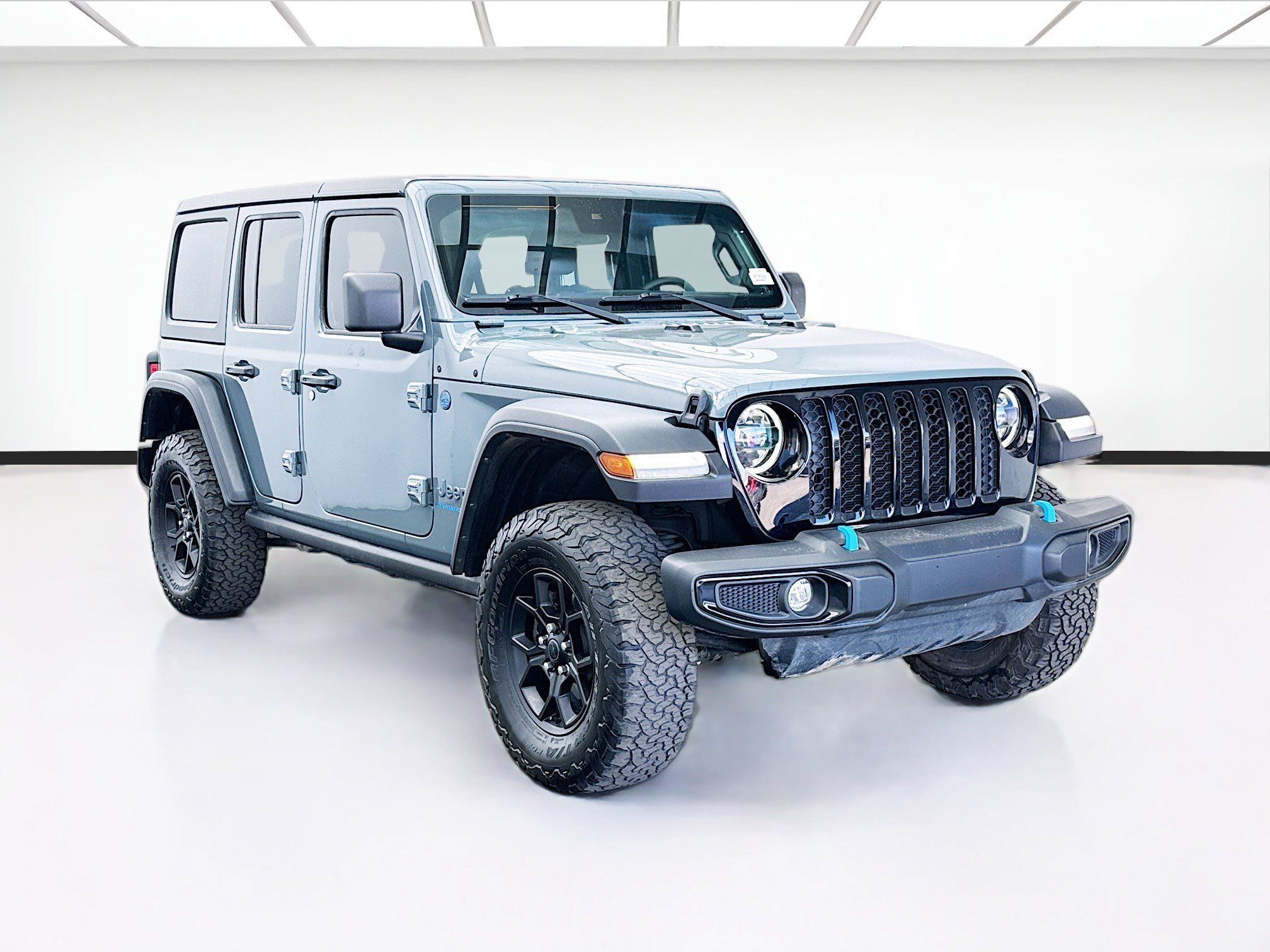 Used 2024 Jeep Wrangler Unlimited AWD/4WD image 3