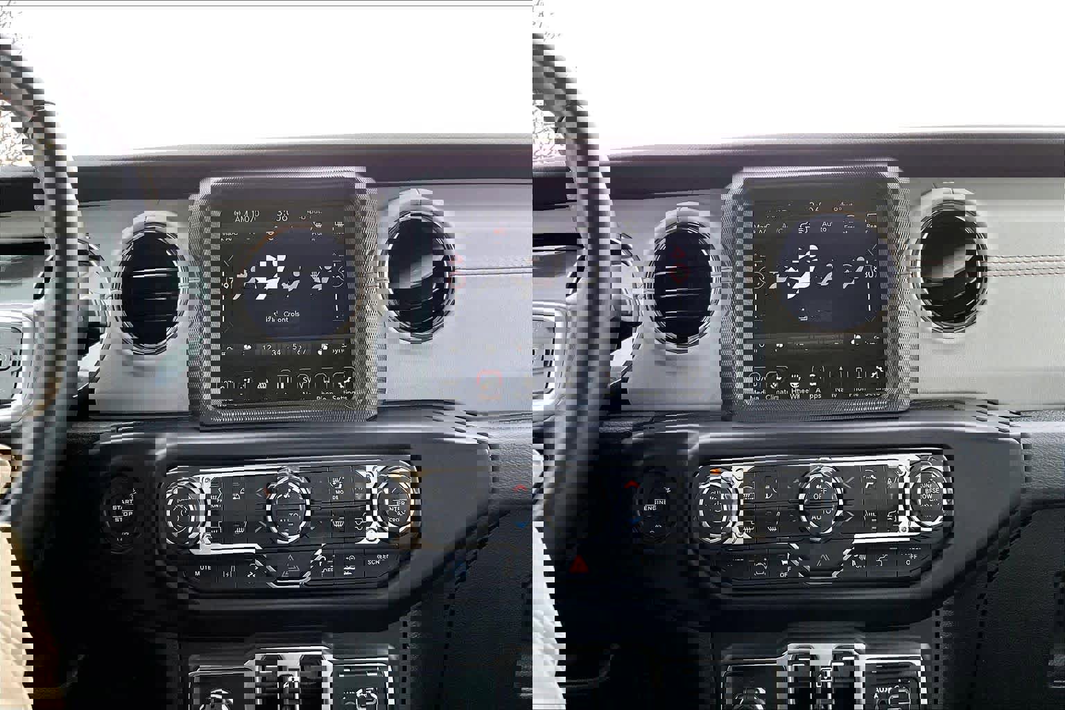 Used 2021 Jeep Wrangler Unlimited Sahara image 33