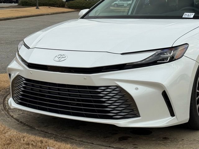 Used 2025 Toyota Camry XLE w/ Premium Plus Package image 10