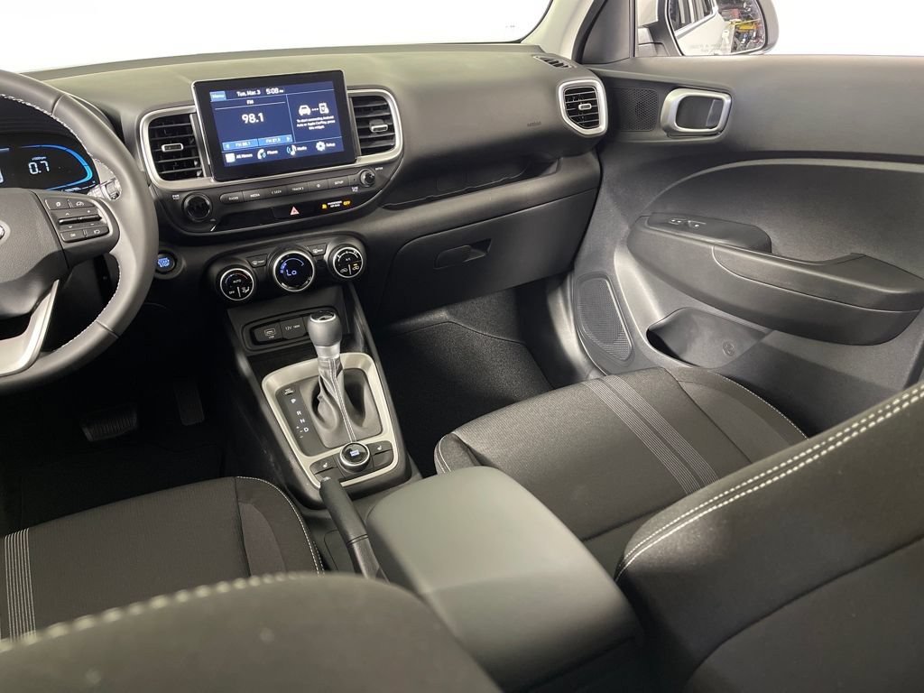 New 2026 Hyundai Venue SEL FWD image 17