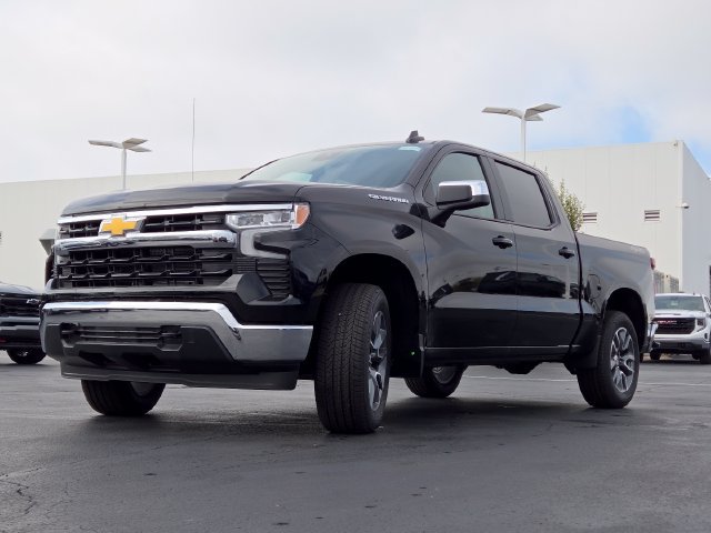New 2026 Chevrolet Silverado 1500 LT w/ LPO, Liner Protection Package AWD/4WD image 11