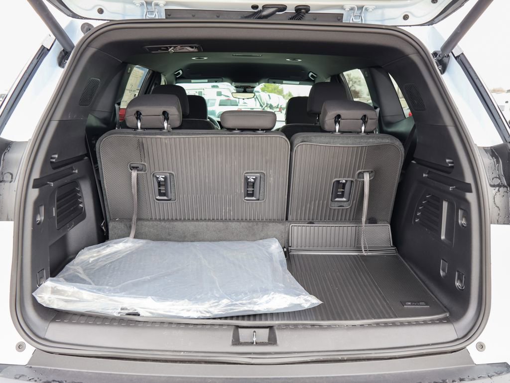 New 2026 GMC Acadia Elevation w/ LPO, Floor Liner Package image 5