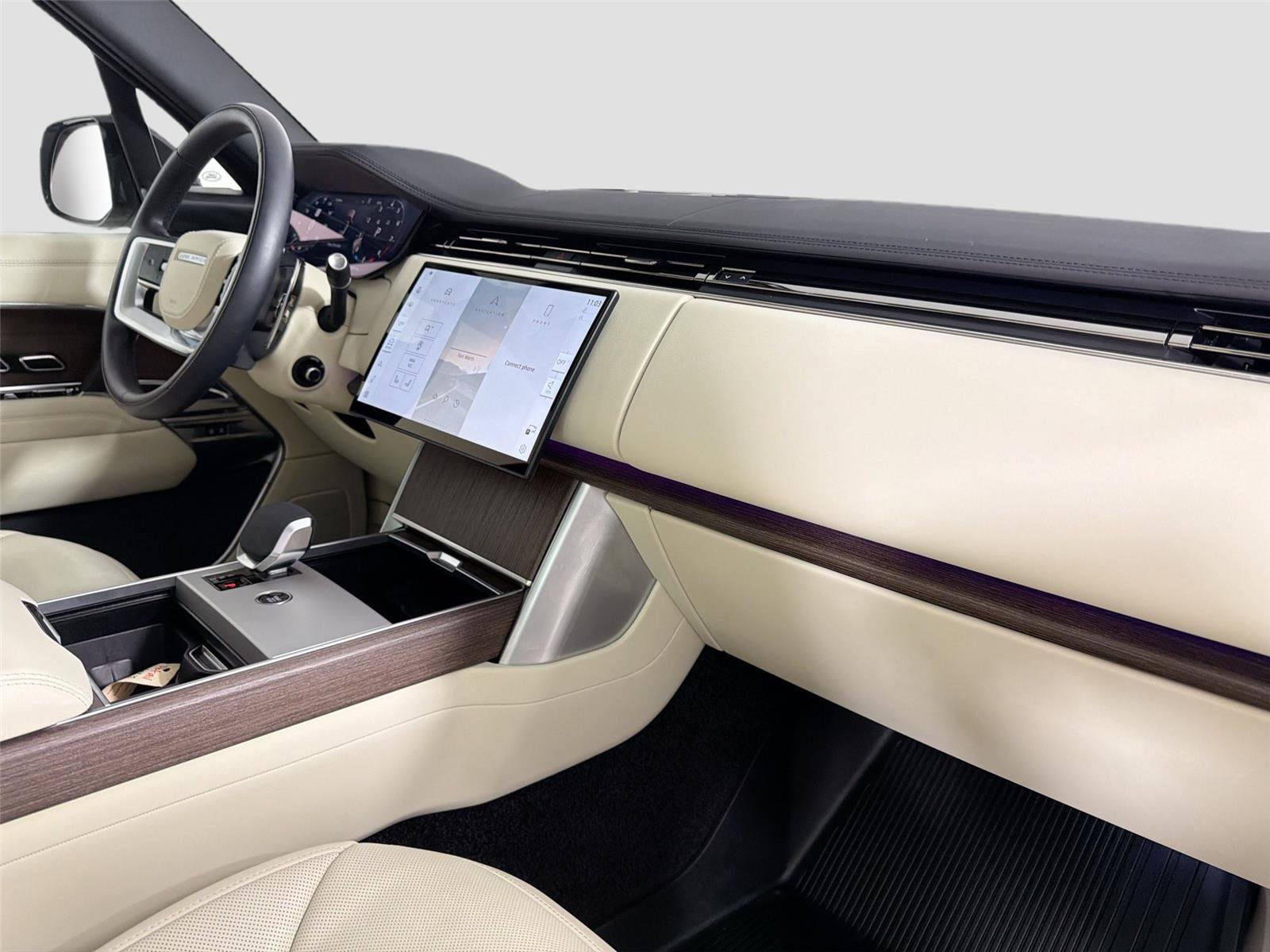 Certified 2025 Land Rover Range Rover SE AWD/4WD image 29