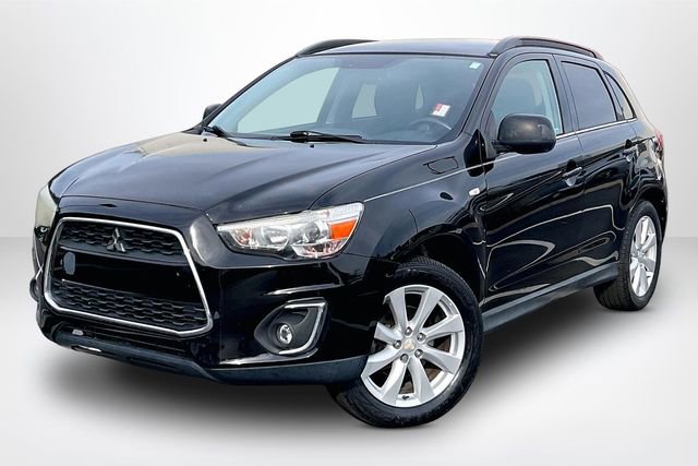 Used 2013 Mitsubishi Outlander Sport SE AWD/4WD image 2