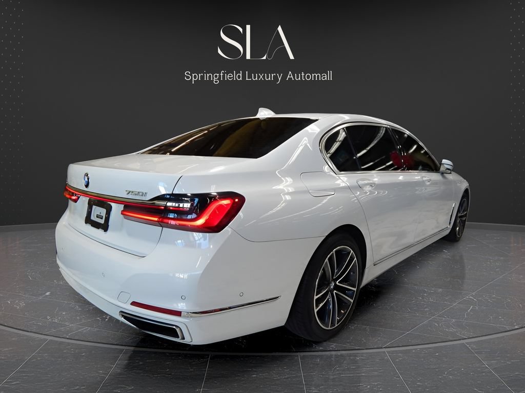 Used 2021 BMW 750i xDrive w/ Executive Package AWD/4WD image 7