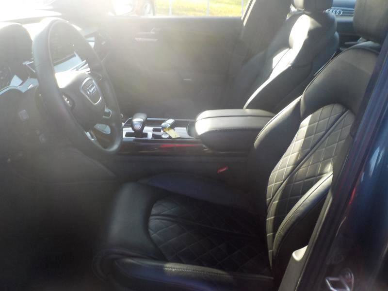 Used 2017 Audi A8 L 3.0T w/ Executive Package image 31