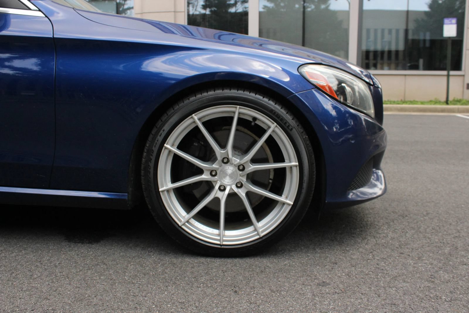 Used 2017 Mercedes-Benz C 300 4MATIC Coupe image 4