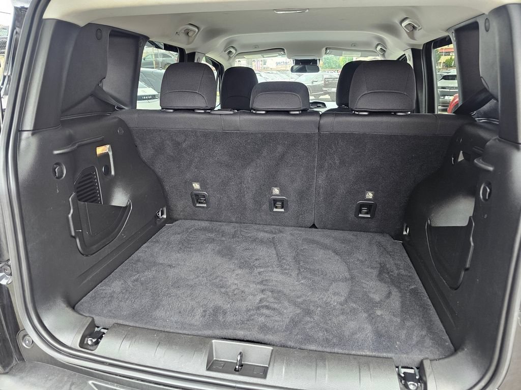 Used 2022 Jeep Renegade Sport w/ Sport Appearance Group AWD/4WD image 15