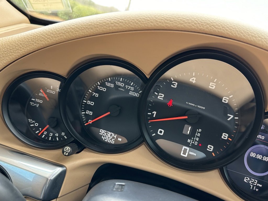 Used 2012 Porsche 911 Carrera image 33