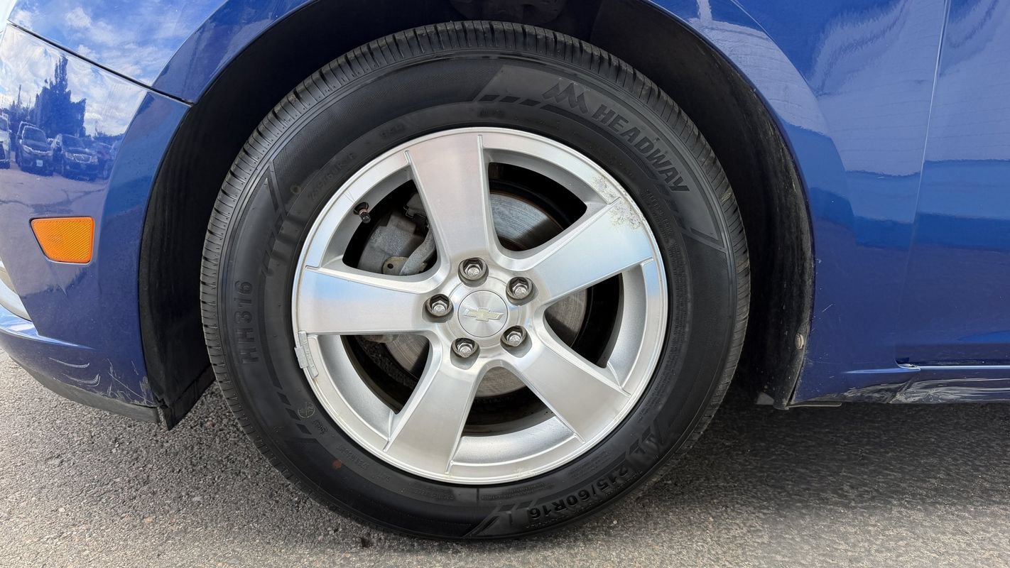 Used 2012 Chevrolet Cruze LT FWD image 13
