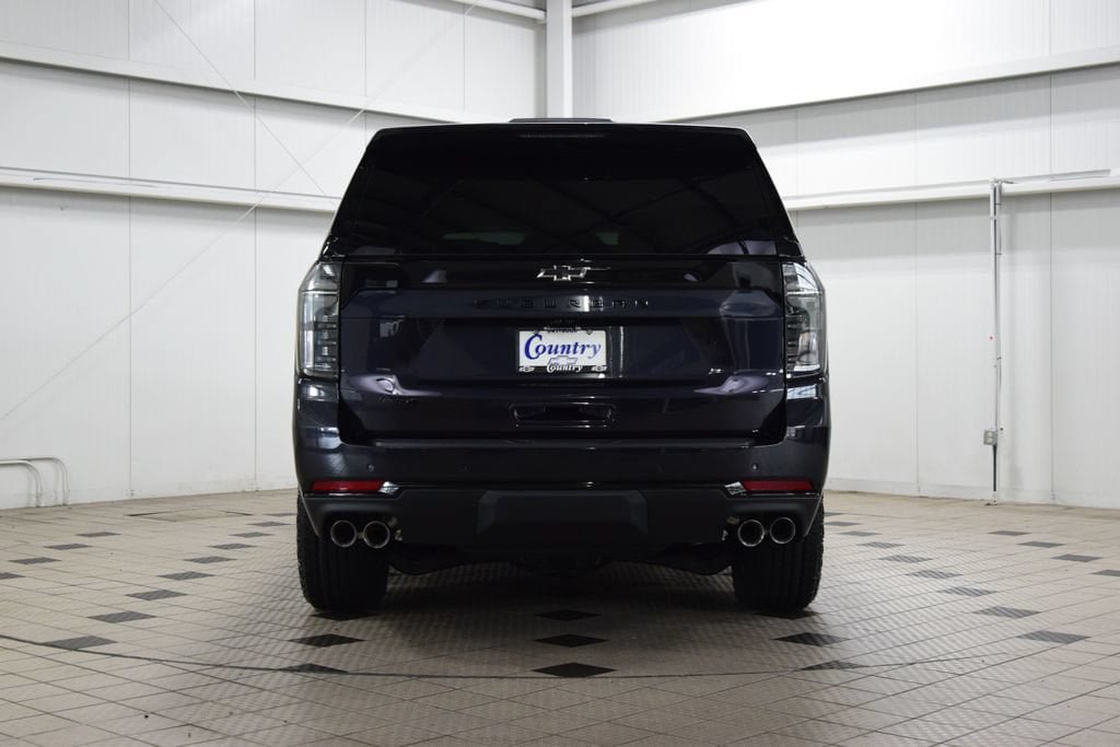 New 2026 Chevrolet Suburban Z71 w/ Z71 Off-Road Package AWD/4WD image 7