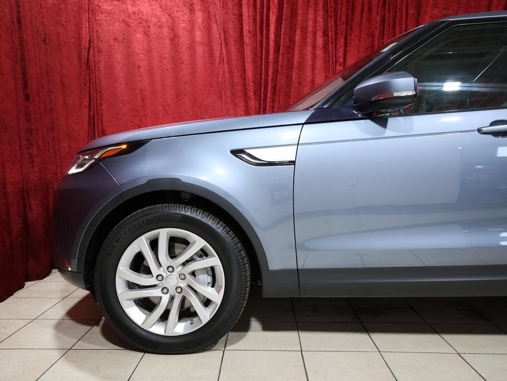 Used 2018 Land Rover Discovery HSE AWD/4WD image 5