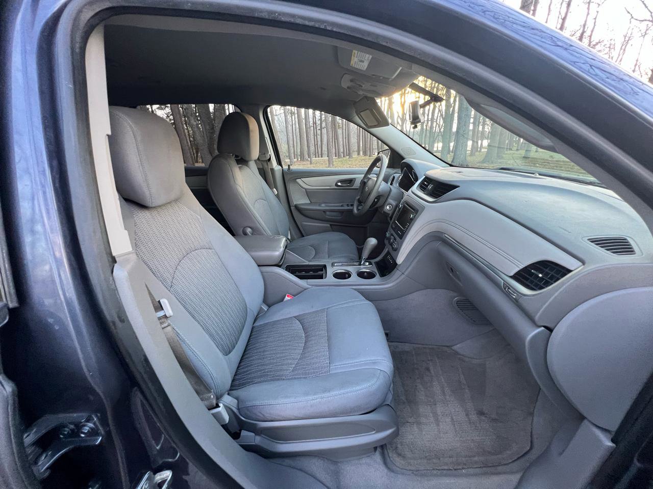 Used 2013 Chevrolet Traverse LS image 25