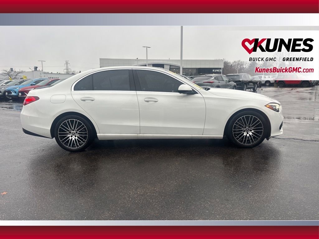 Used 2023 Mercedes-Benz C 300 4MATIC Sedan image 4