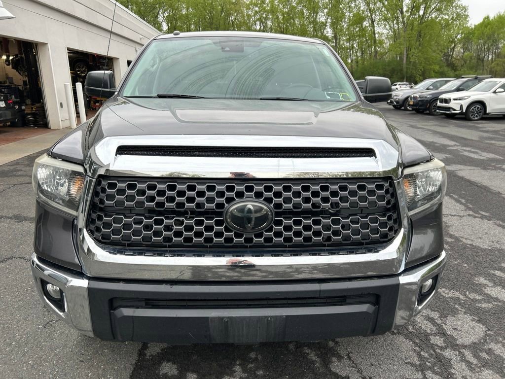 Used 2018 Toyota Tundra SR5 w/ SR5 Upgrade Package AWD/4WD image 8