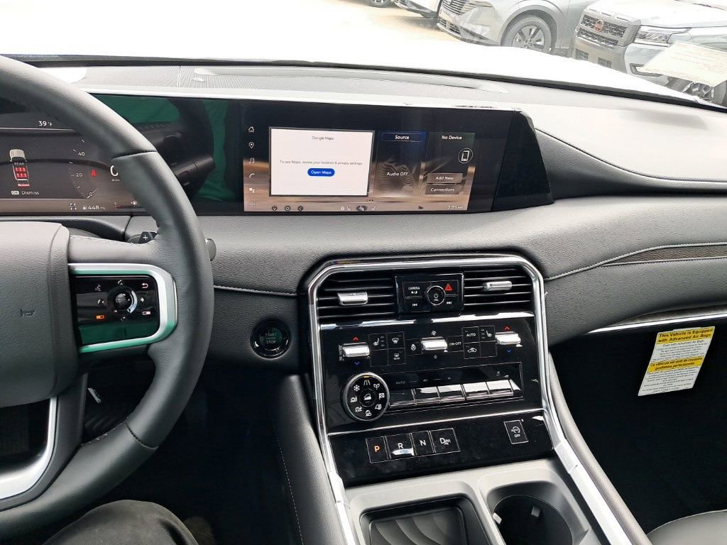 New 2025 Nissan Armada SL image 18