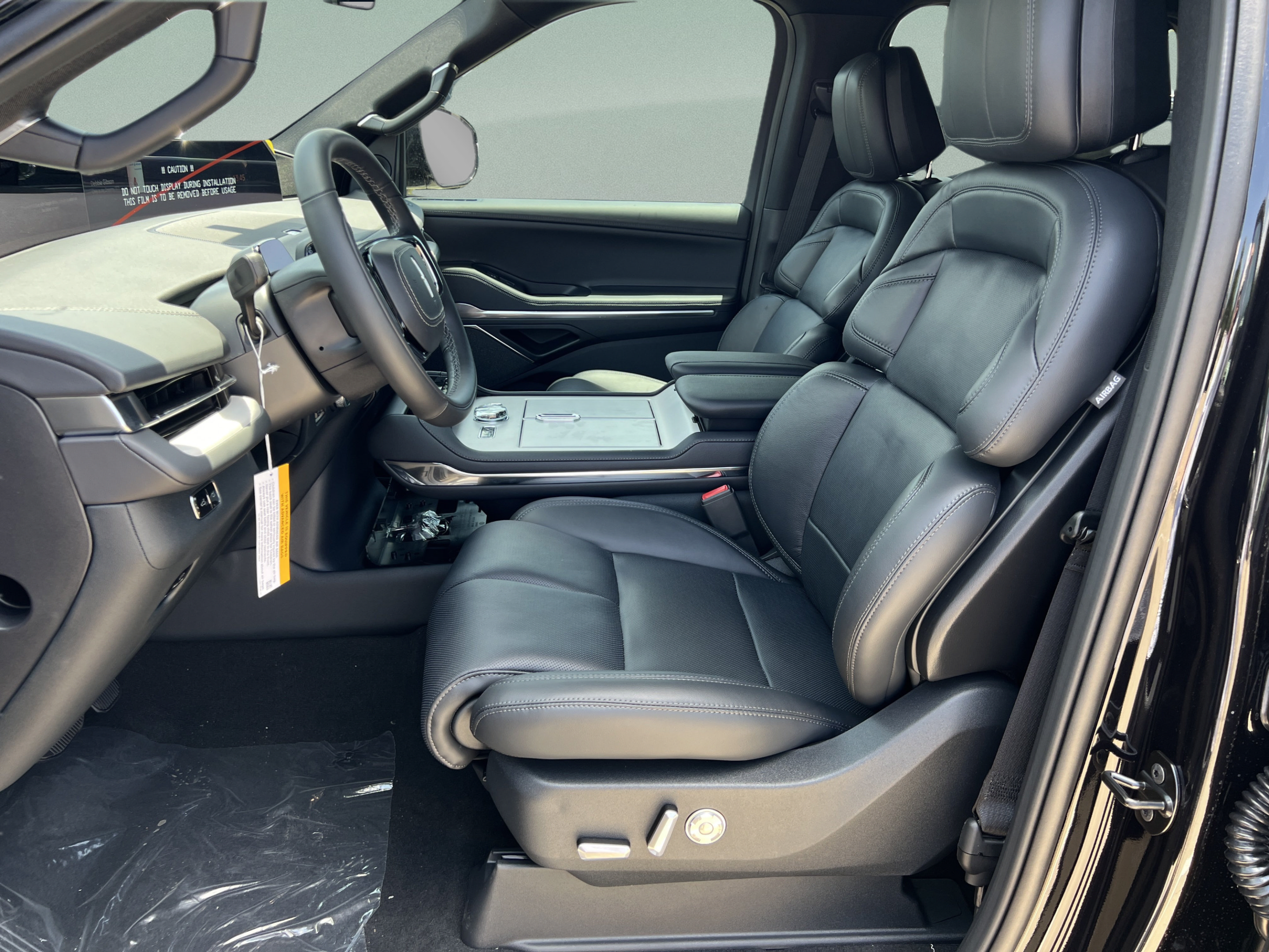 New 2027 Lincoln Navigator Reserve w/ Jet Appearance Package AWD/4WD image 21