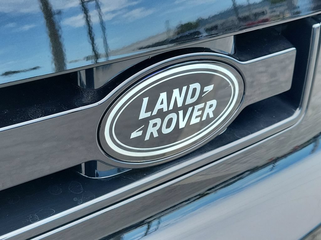 New 2026 Land Rover Defender 110 X-Dynamic SE AWD/4WD image 10
