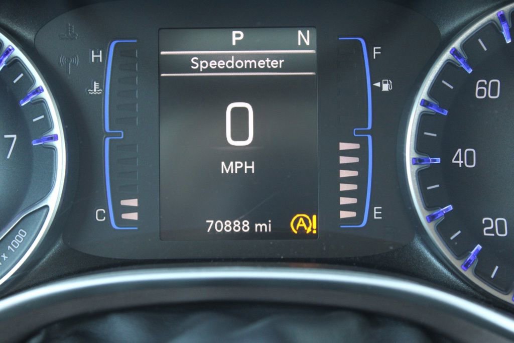 Used 2020 Chrysler Voyager Lxi image 37