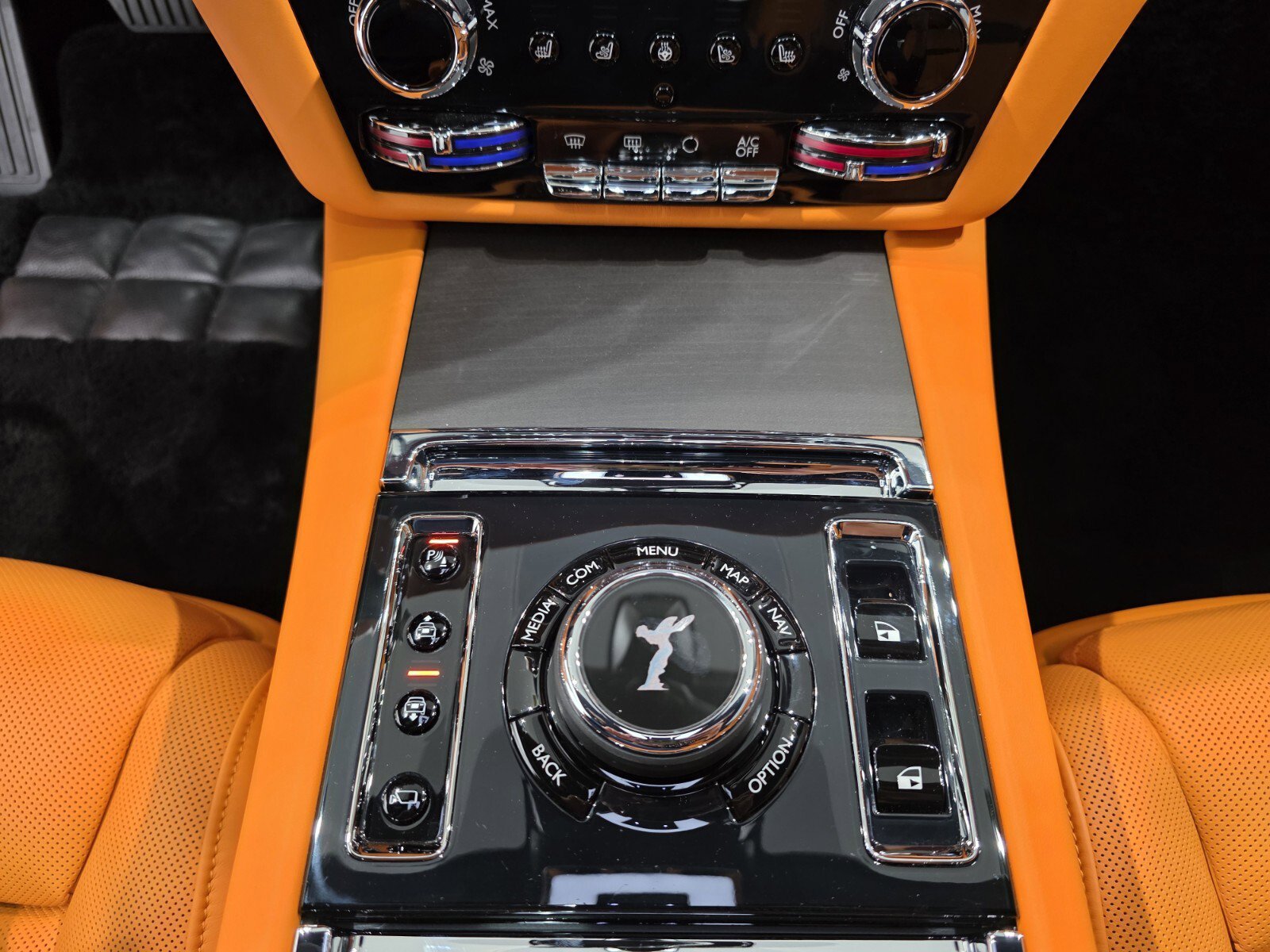 Used 2024 Rolls-Royce Ghost image 20