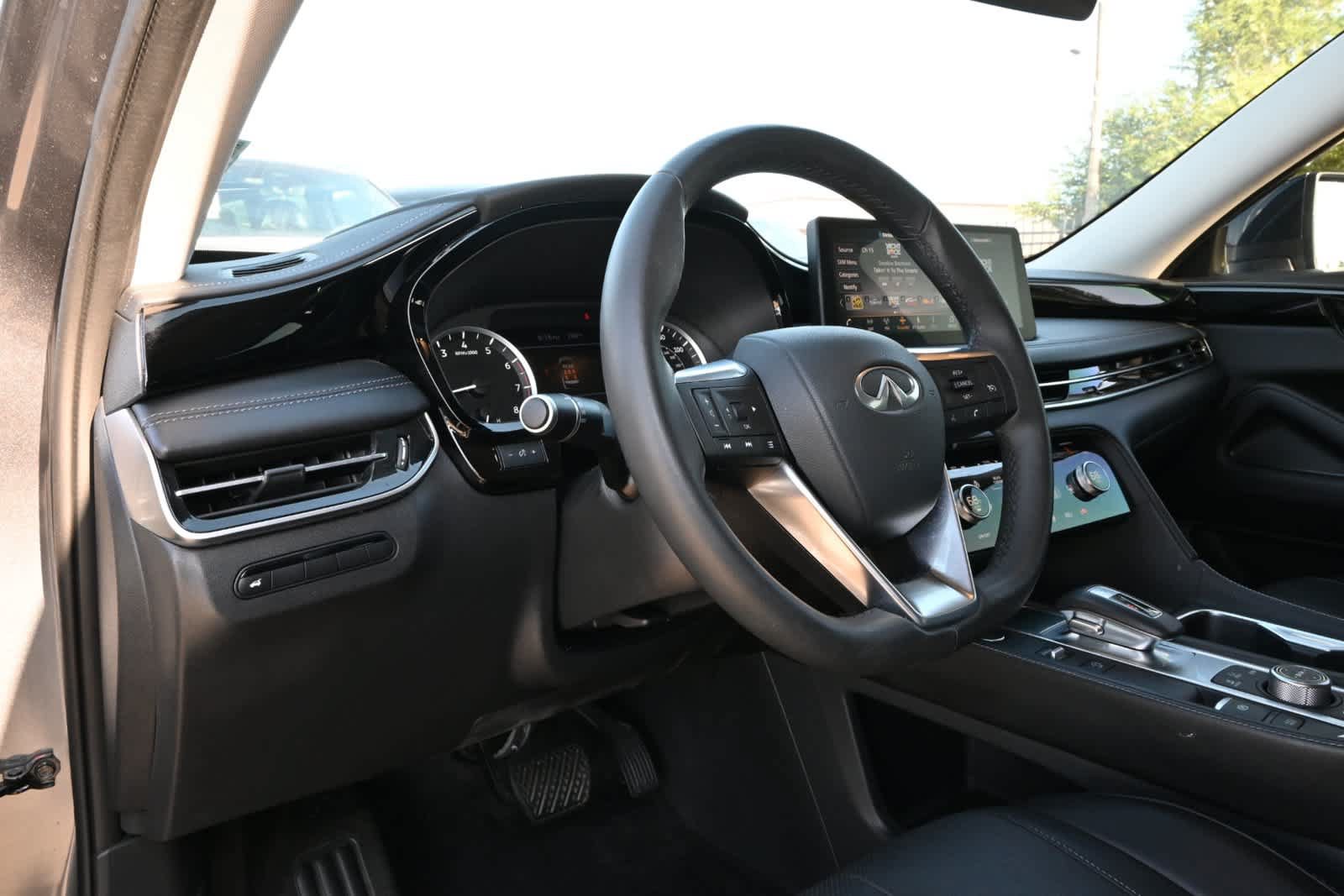 Certified 2025 INFINITI QX60 Pure FWD image 16