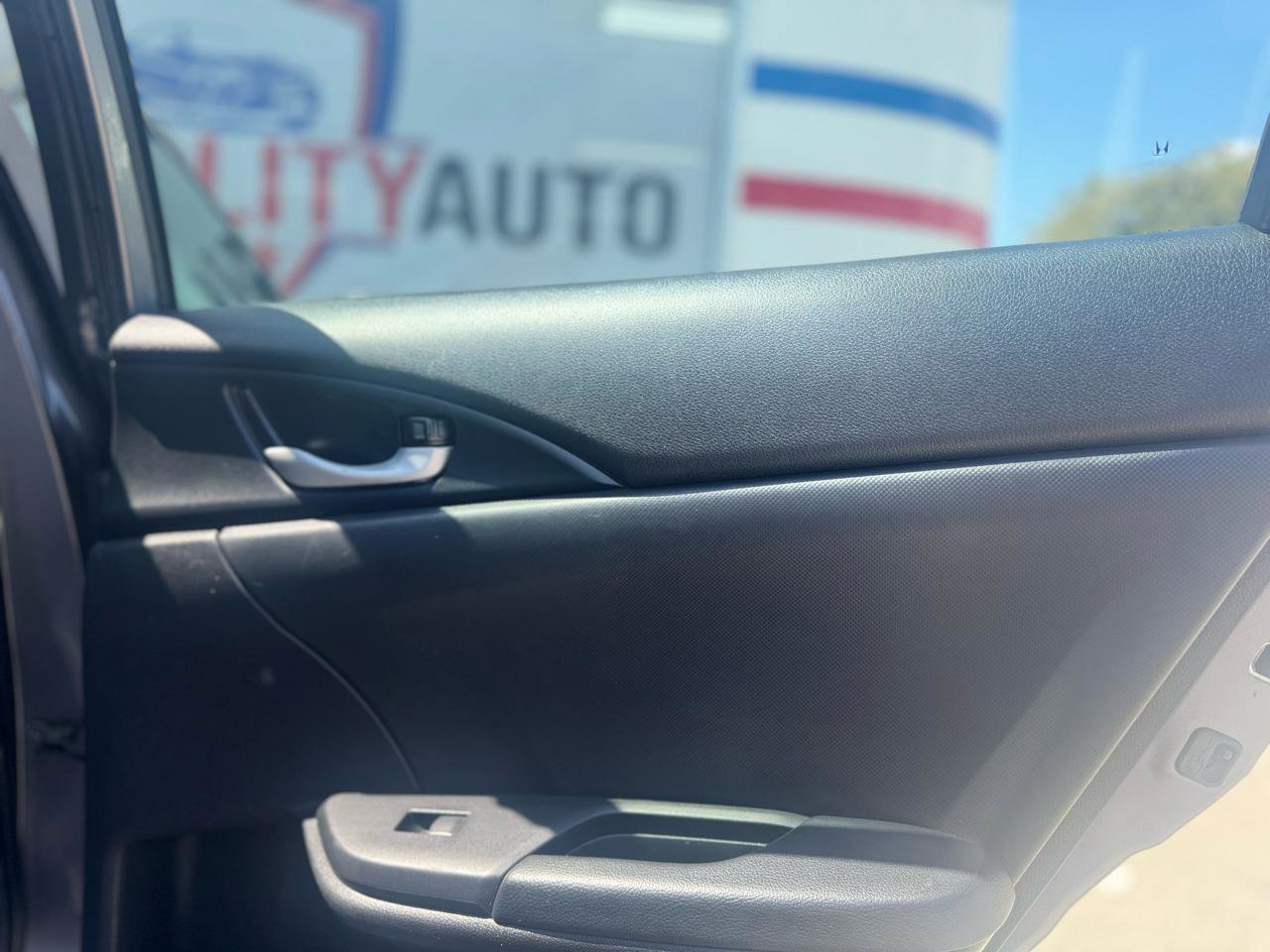 Used 2020 Honda Civic Sport image 48