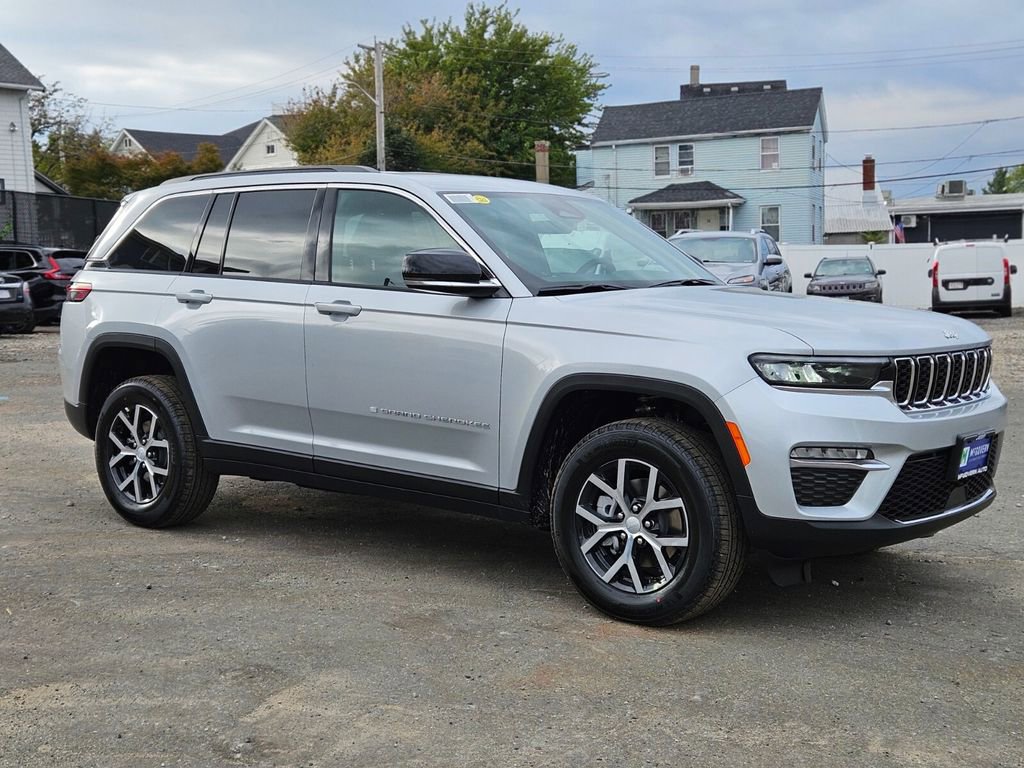 New 2025 Jeep Grand Cherokee Limited image 7