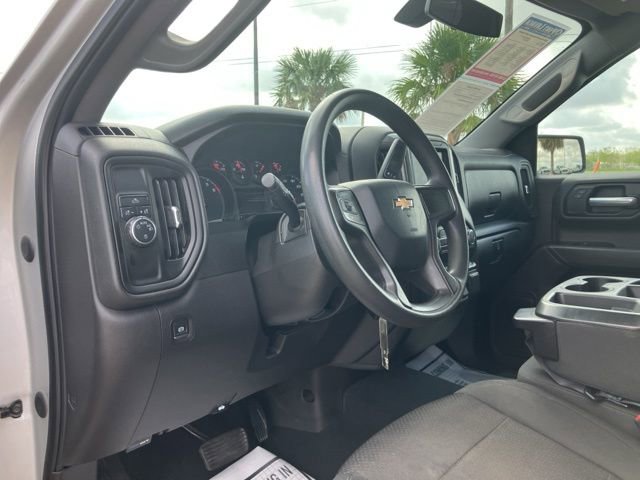 Used 2020 Chevrolet Silverado 1500 Custom w/ Custom Value Package image 21