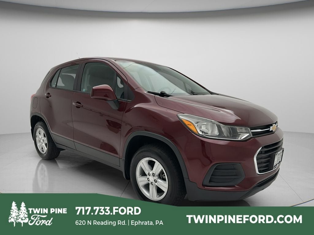 Used 2017 Chevrolet Trax LS w/ LPO, Protection Package AWD/4WD image 1