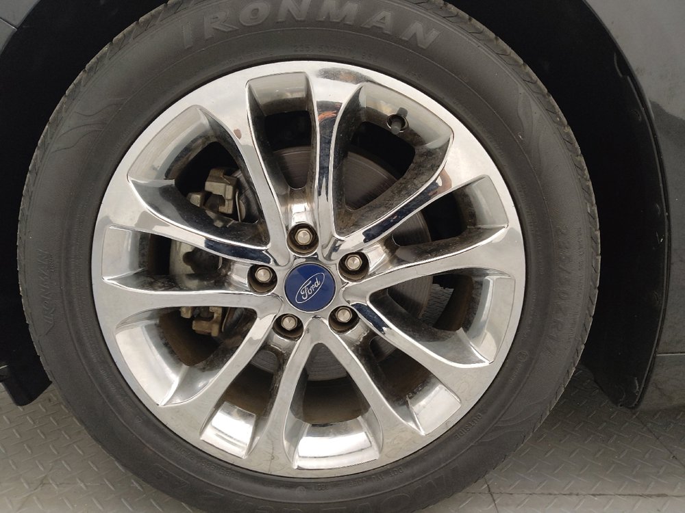 Used 2020 Ford Fusion SE FWD image 31