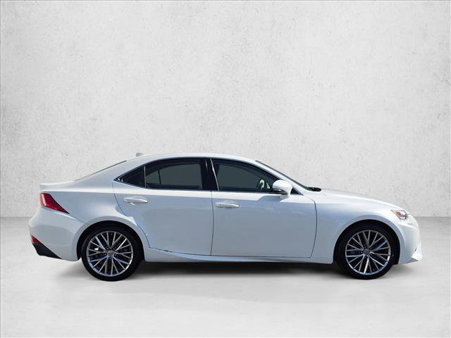 Used 2014 Lexus IS 250 w/ Navigation Package RWD image 4