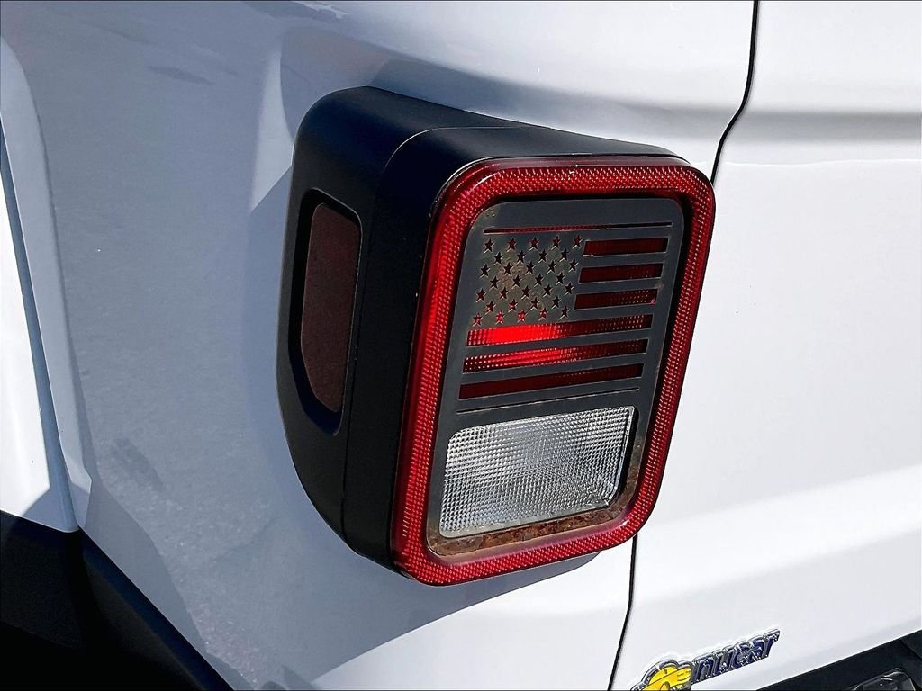 Used 2023 Jeep Gladiator Overland AWD/4WD image 29