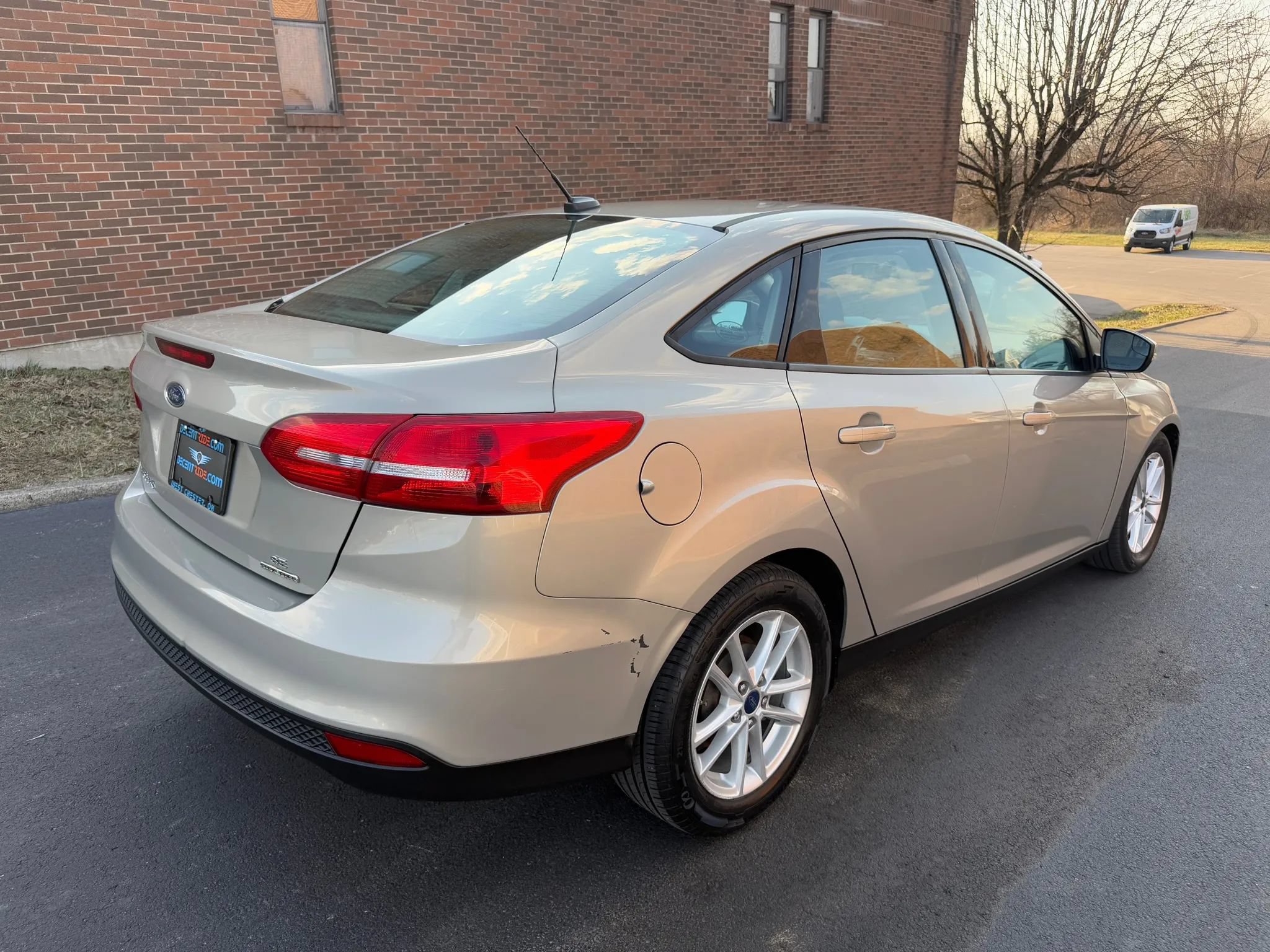 Used 2015 Ford Focus SE FWD image 3