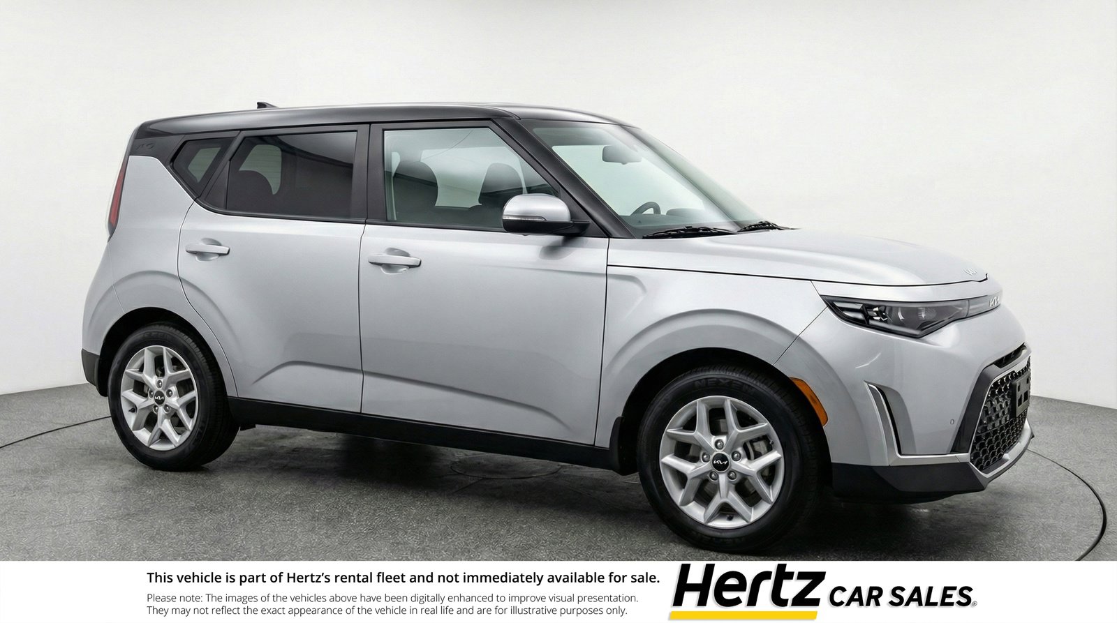 Used 2025 Kia Soul LX w/ LX Technology Package FWD image 1
