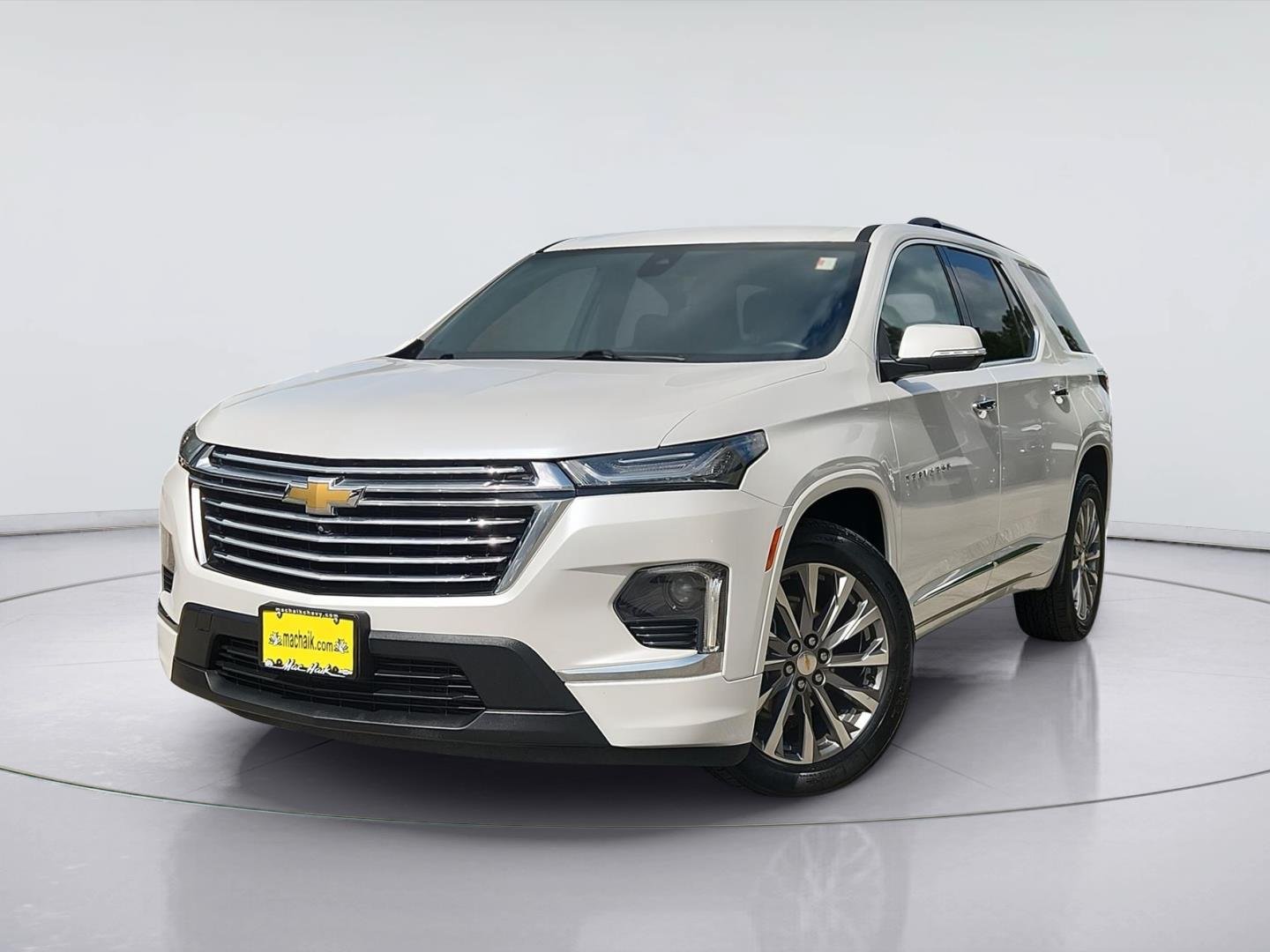 Used 2023 Chevrolet Traverse Premier AWD/4WD image 1