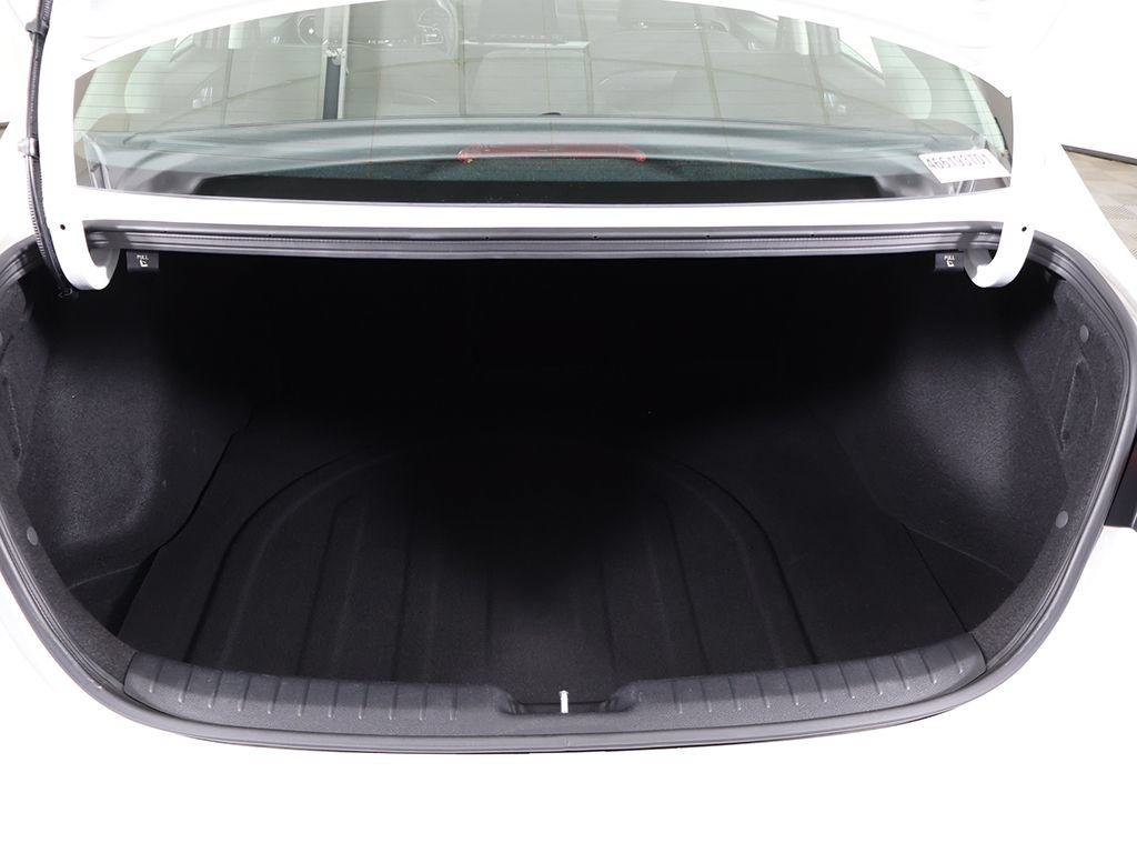 Used 2022 Kia Forte LXS FWD image 17