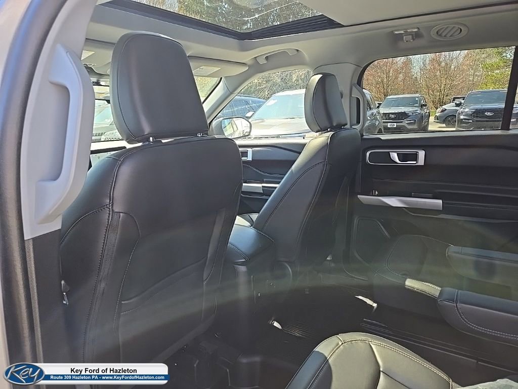 Certified 2023 Ford Explorer XLT w/ Equipment Group 202A image 54