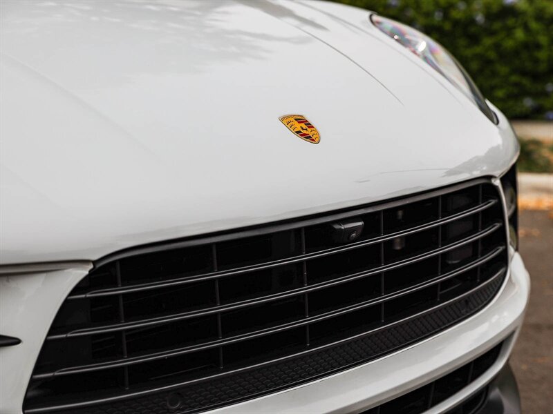 Used 2021 Porsche Macan S AWD/4WD image 10
