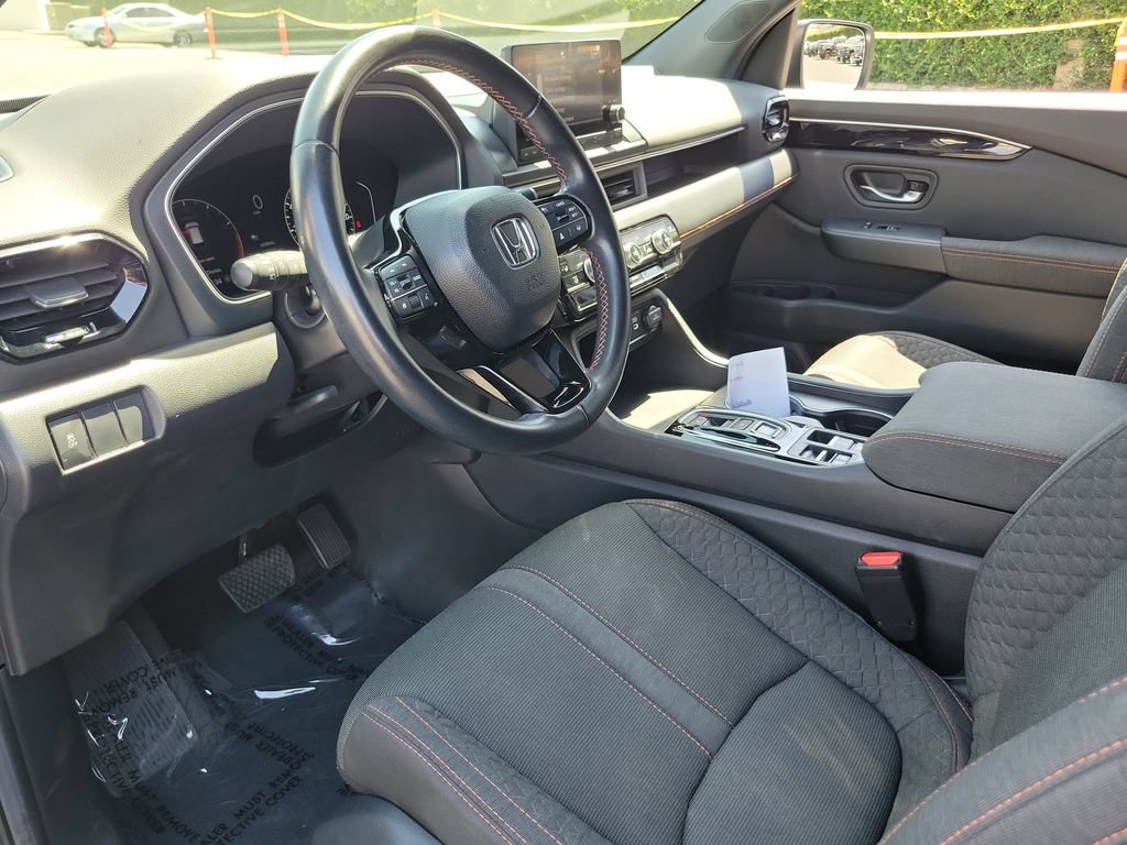 Used 2024 Honda Pilot Sport image 20