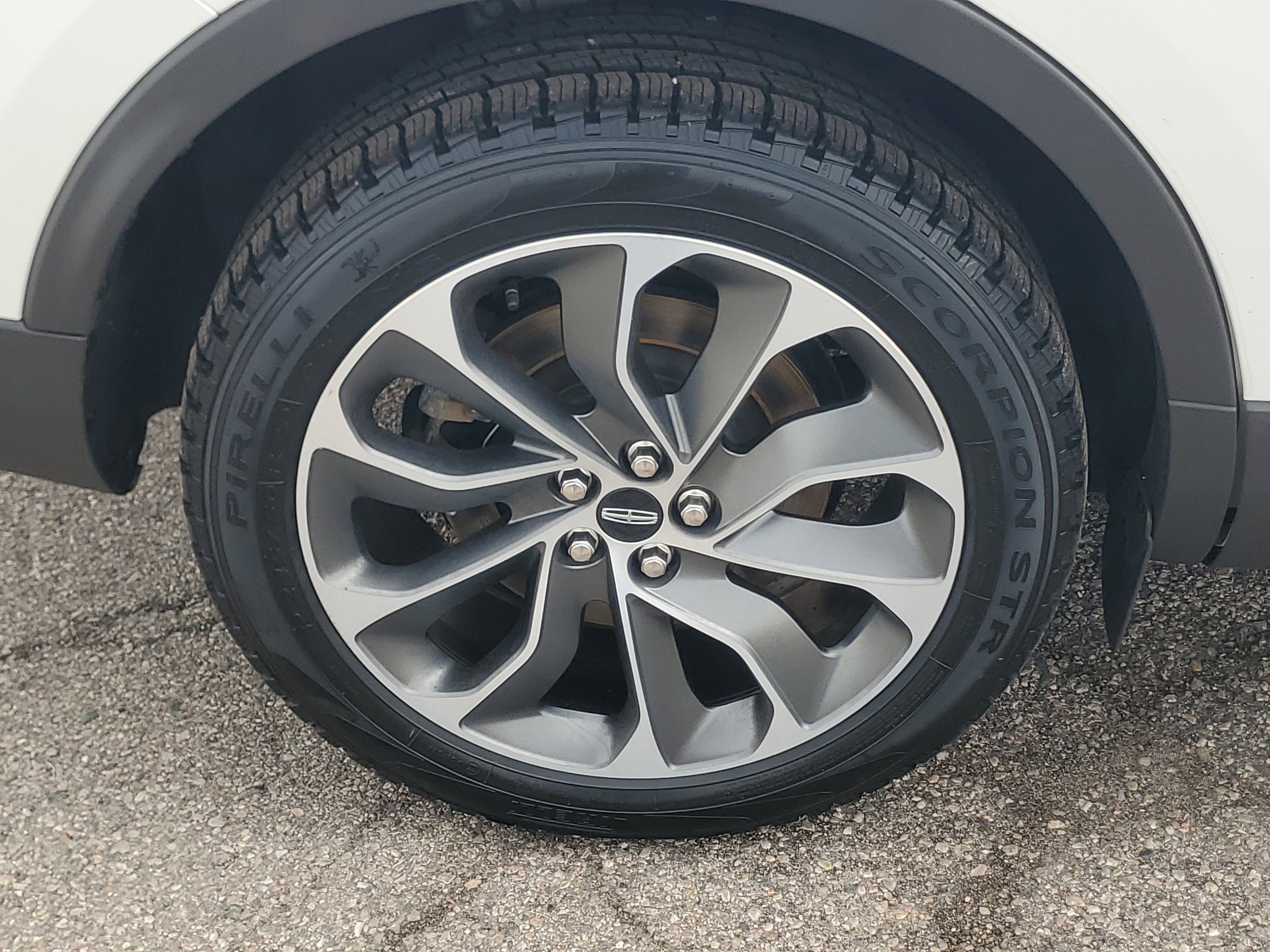 Certified 2023 Lincoln Nautilus Reserve AWD/4WD image 7