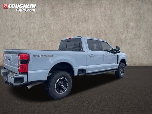 Used 2025 Ford F250 Lariat w/ Tremor Off-Road Package image 33