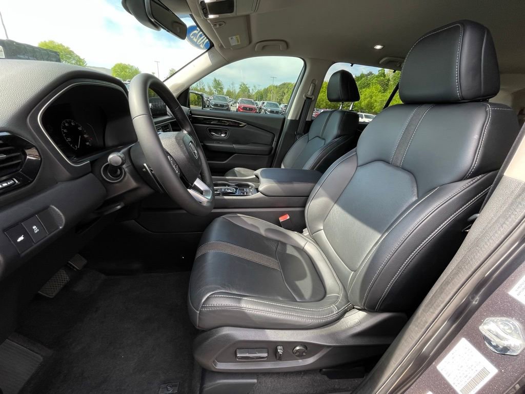 Certified 2025 Honda Pilot EX-L image 27