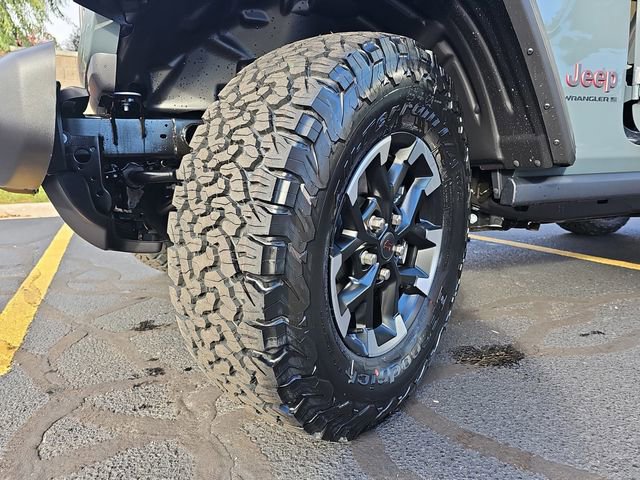 New 2026 Jeep Wrangler Unlimited Rubicon w/ Safety Group image 31