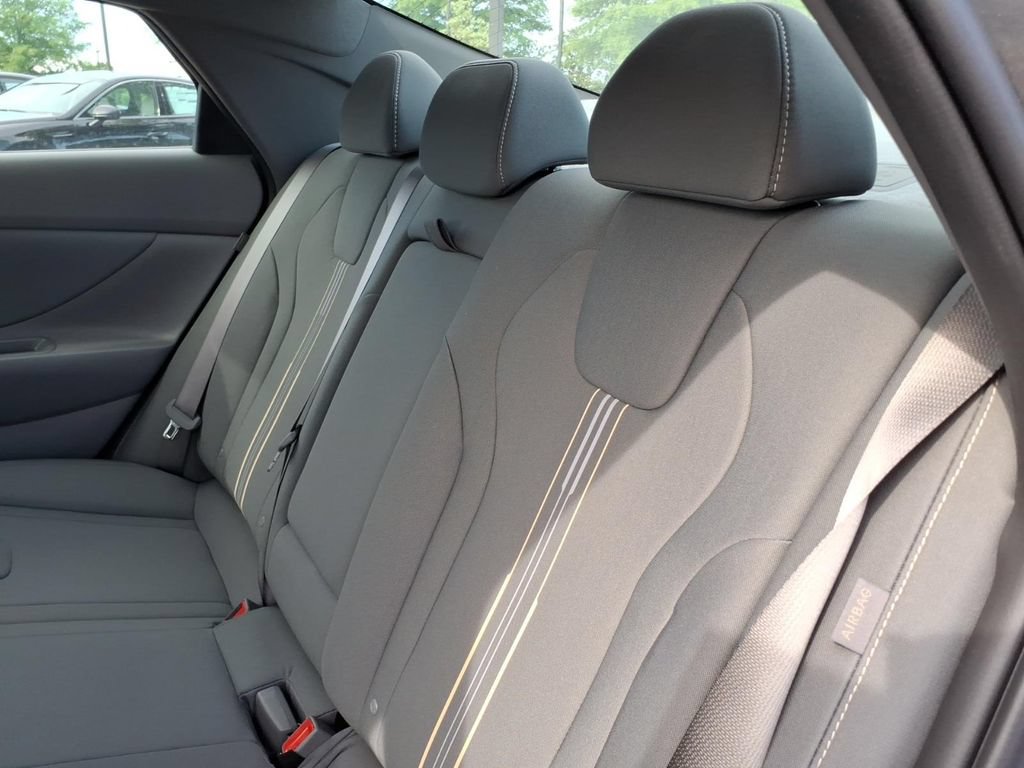 New 2026 Hyundai Elantra SEL Sport Premium FWD image 11