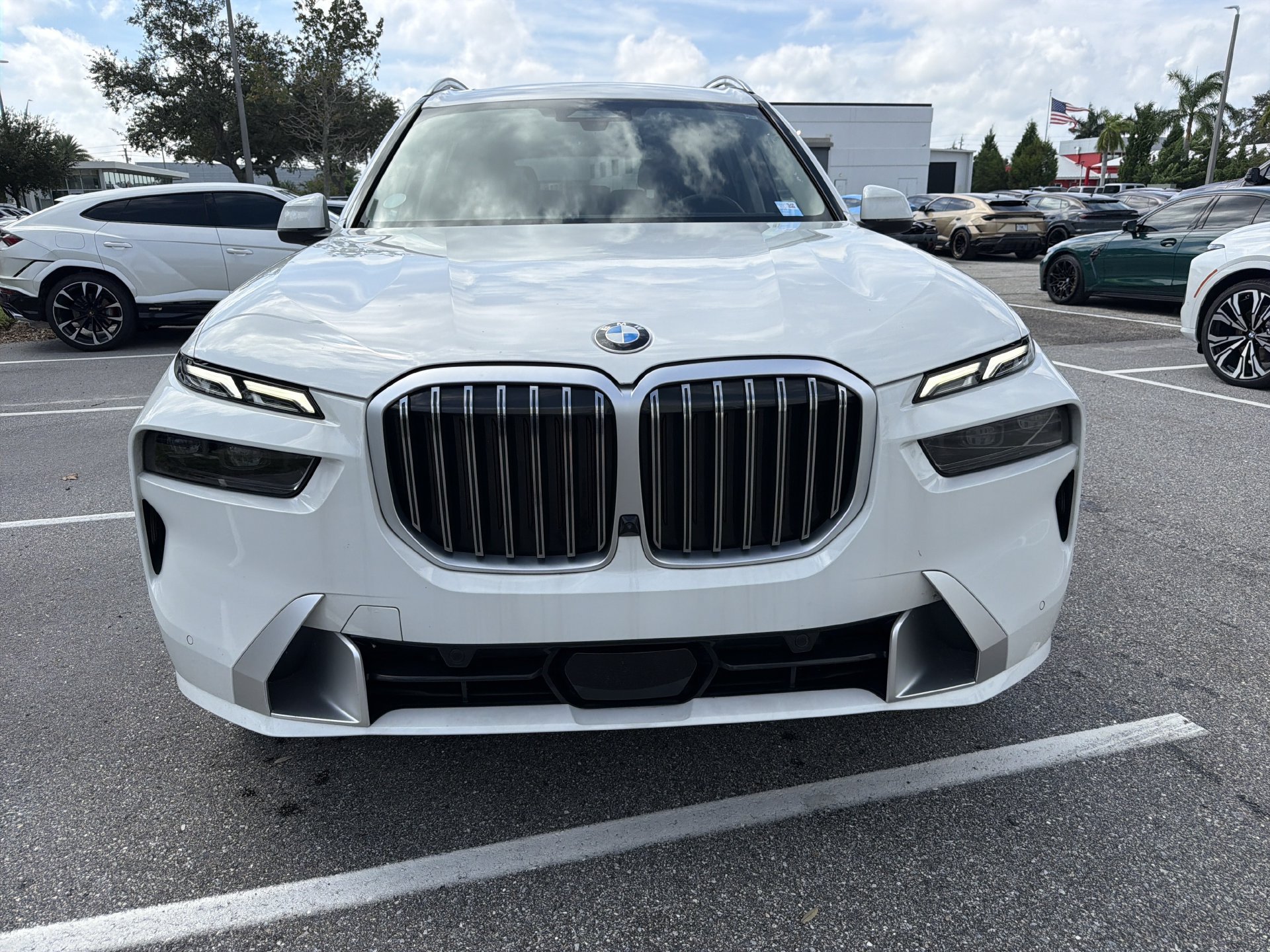 Certified 2026 BMW X7 xDrive40i AWD/4WD image 2