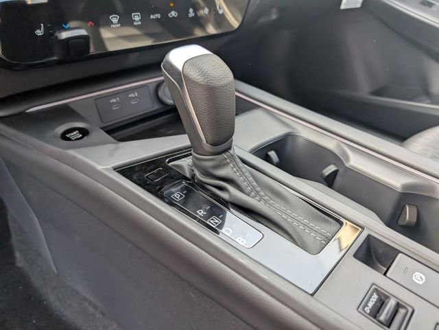 New 2026 Nissan Sentra SV w/ SV Convenience Package FWD image 23
