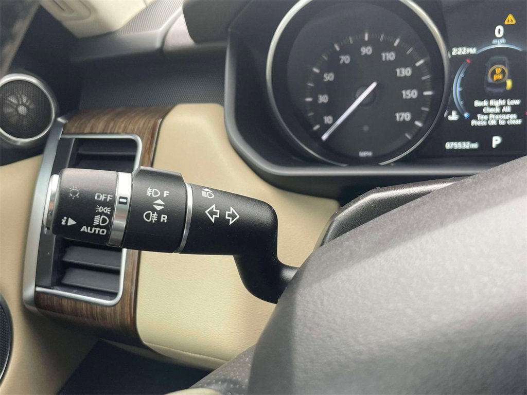 Used 2016 Land Rover Range Rover Sport HSE image 24