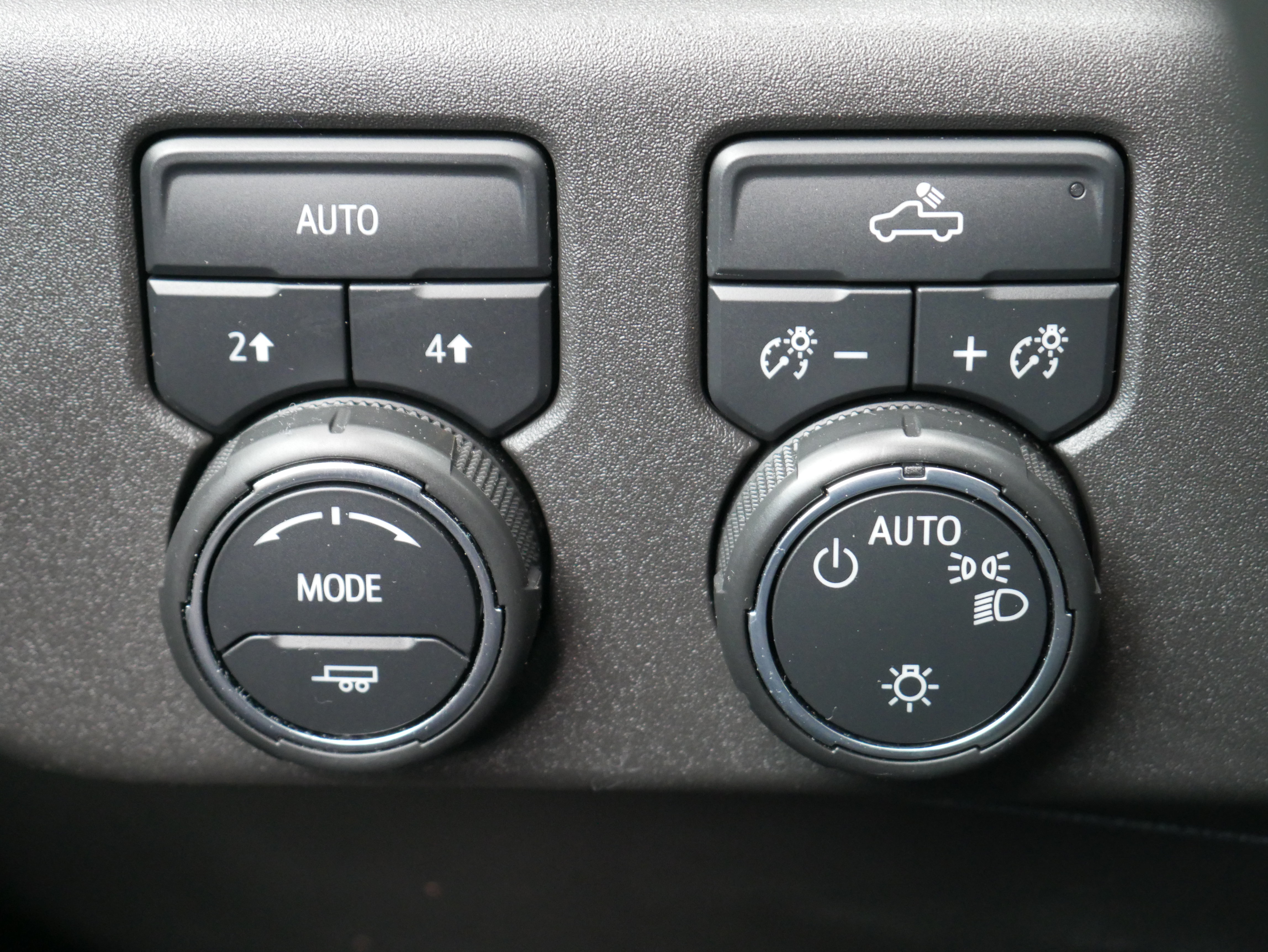 Certified 2023 Chevrolet Silverado 1500 LT AWD/4WD image 28